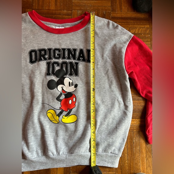Mickey Mouse boys large sweater - Picture 5 of 6
